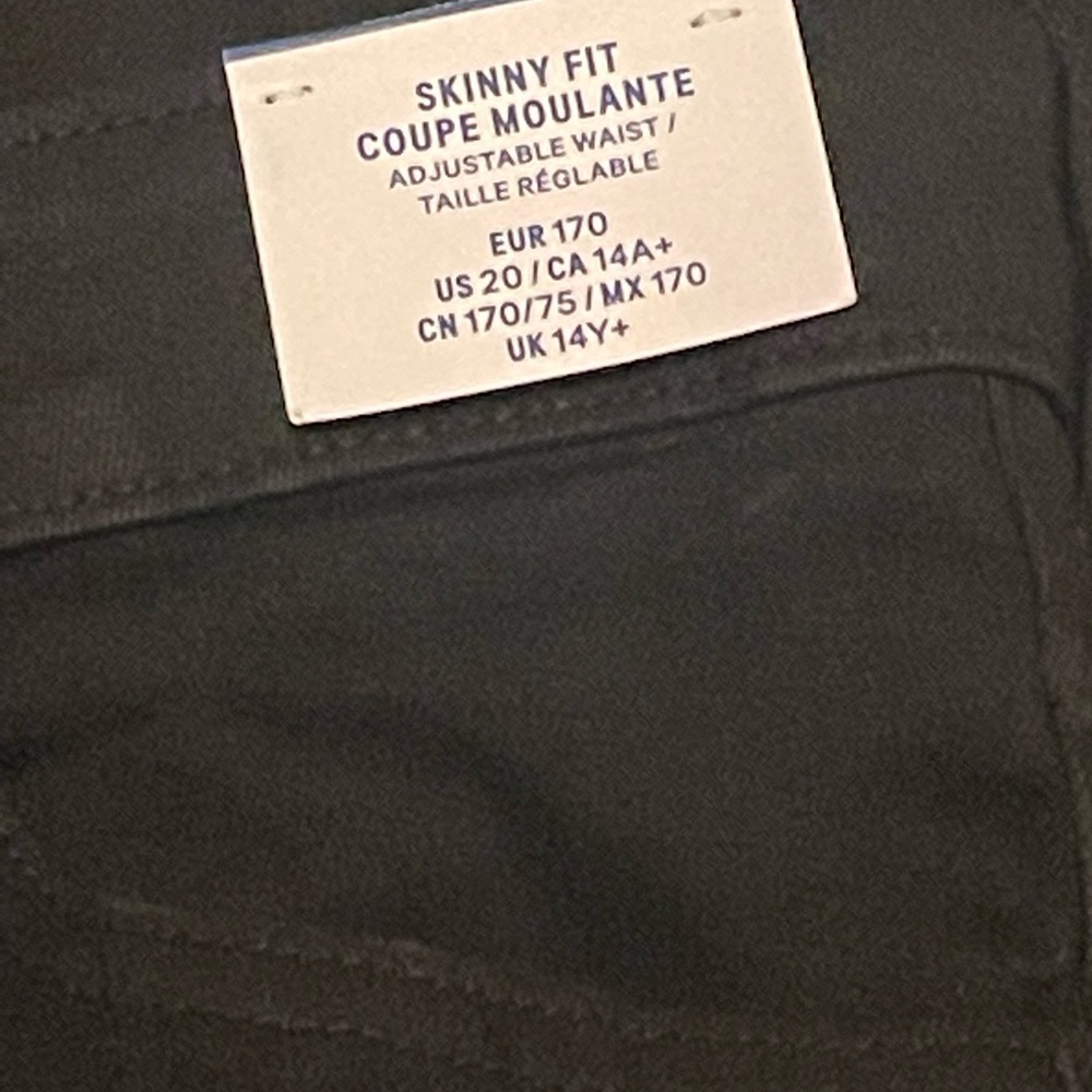 2 pair of boys brand new skinny jeans size 20.
